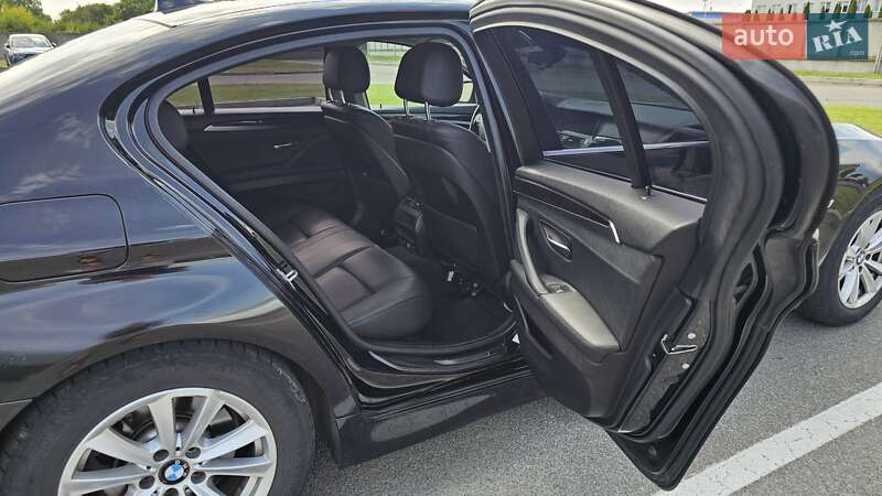 Седан BMW 5 Series 2016 в Києві