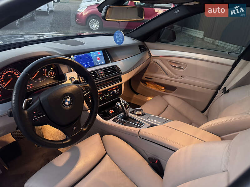 Седан BMW 5 Series 2012 в Звенигородке