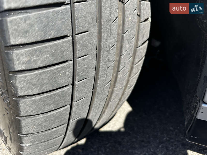 Седан BMW 5 Series 2014 в Кривом Роге