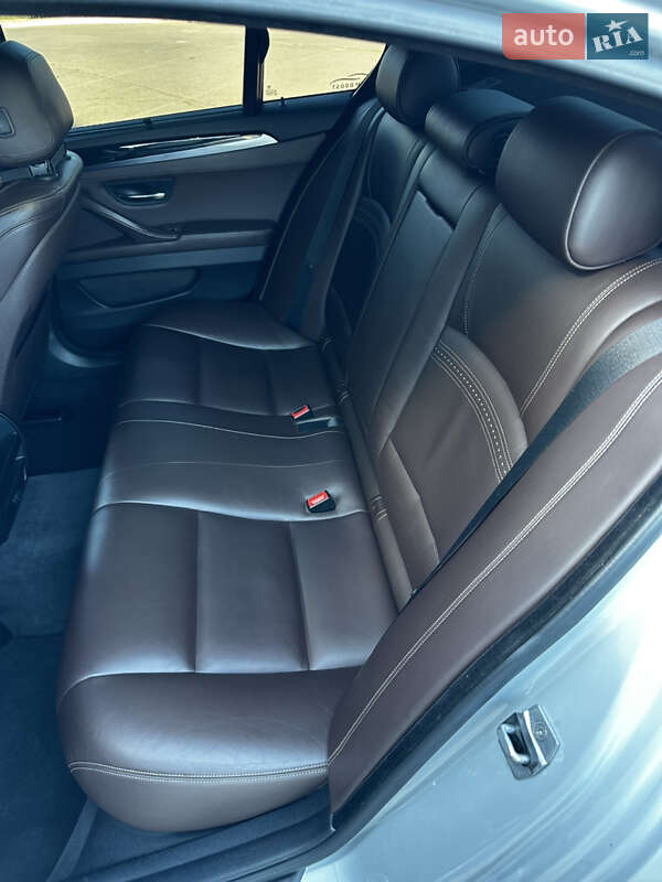 Седан BMW 5 Series 2014 в Кривом Роге