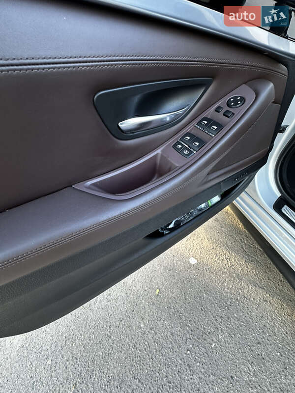 Седан BMW 5 Series 2014 в Кривом Роге