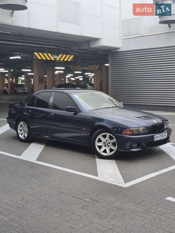 Седан BMW 5 Series 1999 в Киеве