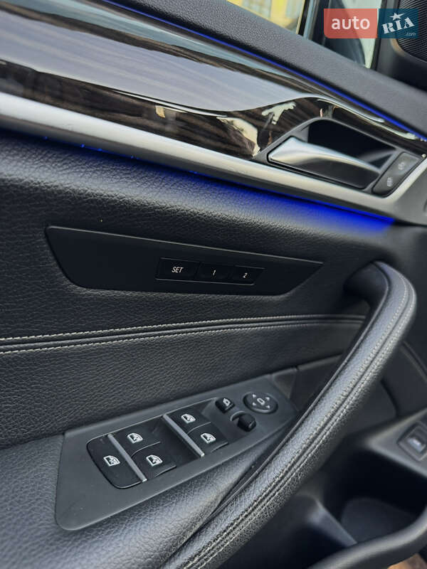 Седан BMW 5 Series 2019 в Києві фото 25 Седан BMW 5 Series 2019 в Києві