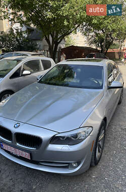 Седан BMW 5 Series 2013 в Чернівцях