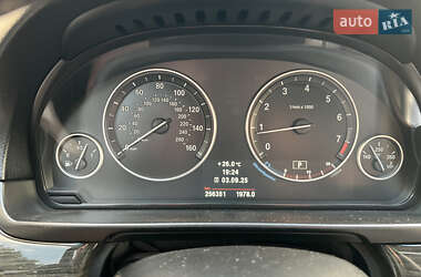 Седан BMW 5 Series 2013 в 