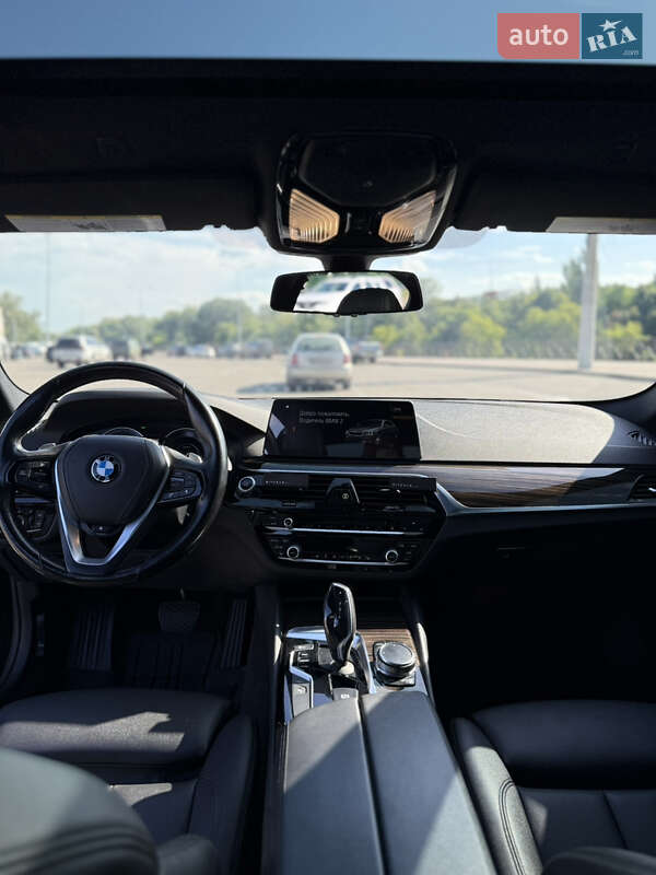 Седан BMW 5 Series 2018 в Киеве фото 36 Седан BMW 5 Series 2018 в Киеве