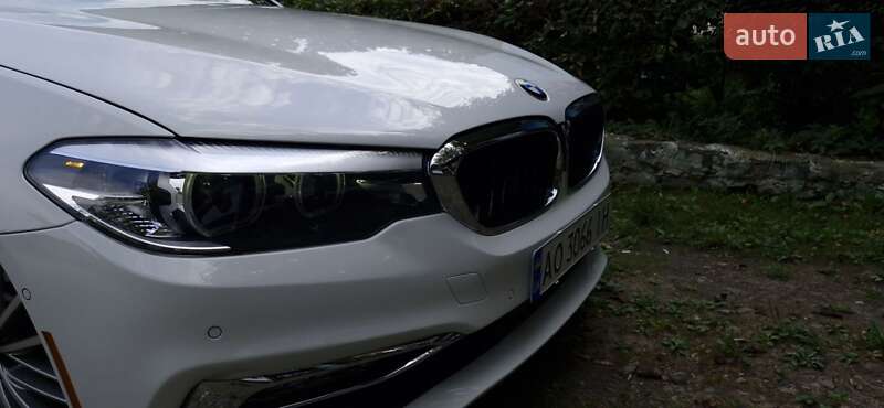 Седан BMW 5 Series 2018 в Ужгороде