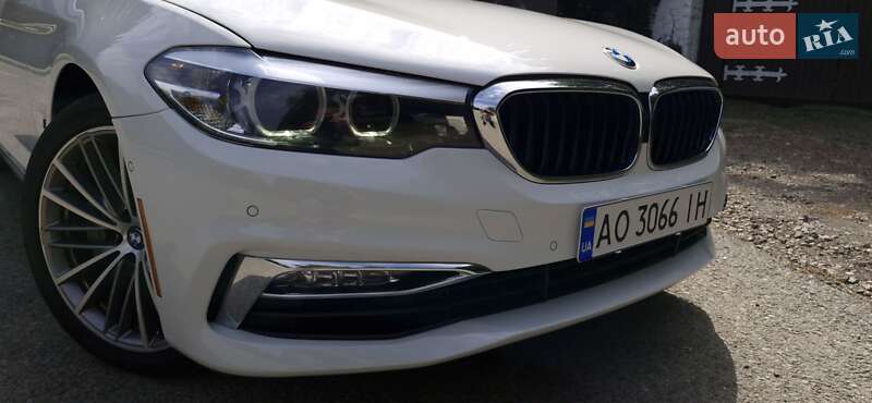 Седан BMW 5 Series 2018 в Ужгороде