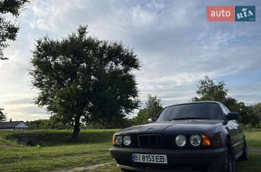 Седан BMW 5 Series 1989 в Пирятині