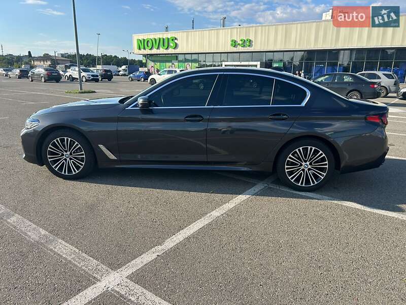 Седан BMW 5 Series 2018 в Киеве