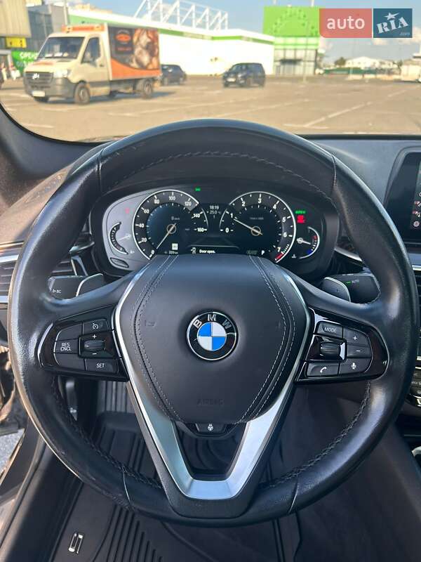 Седан BMW 5 Series 2018 в Киеве