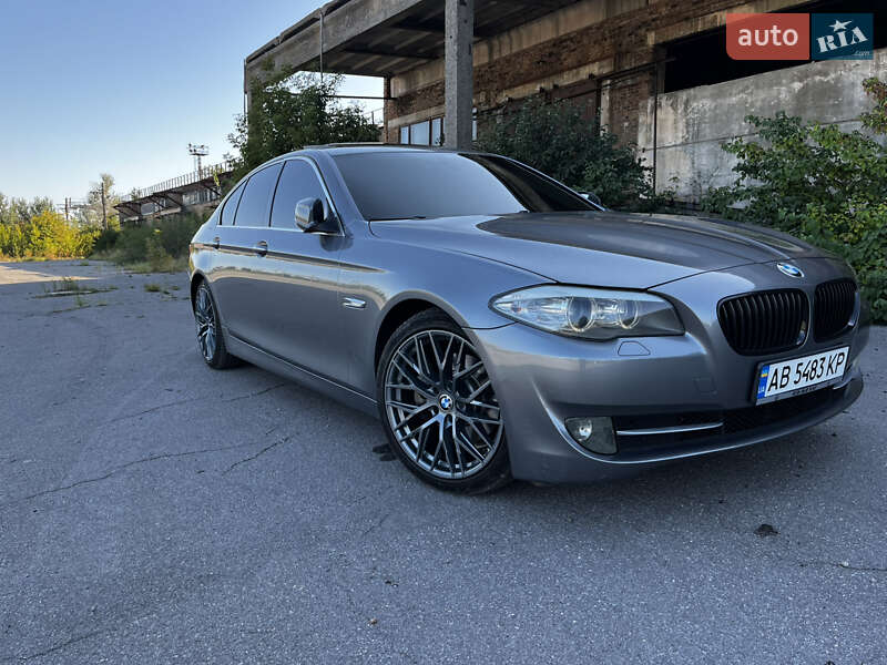Седан BMW 5 Series 2010 в Вінниці