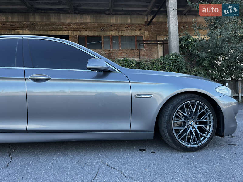 Седан BMW 5 Series 2010 в Вінниці