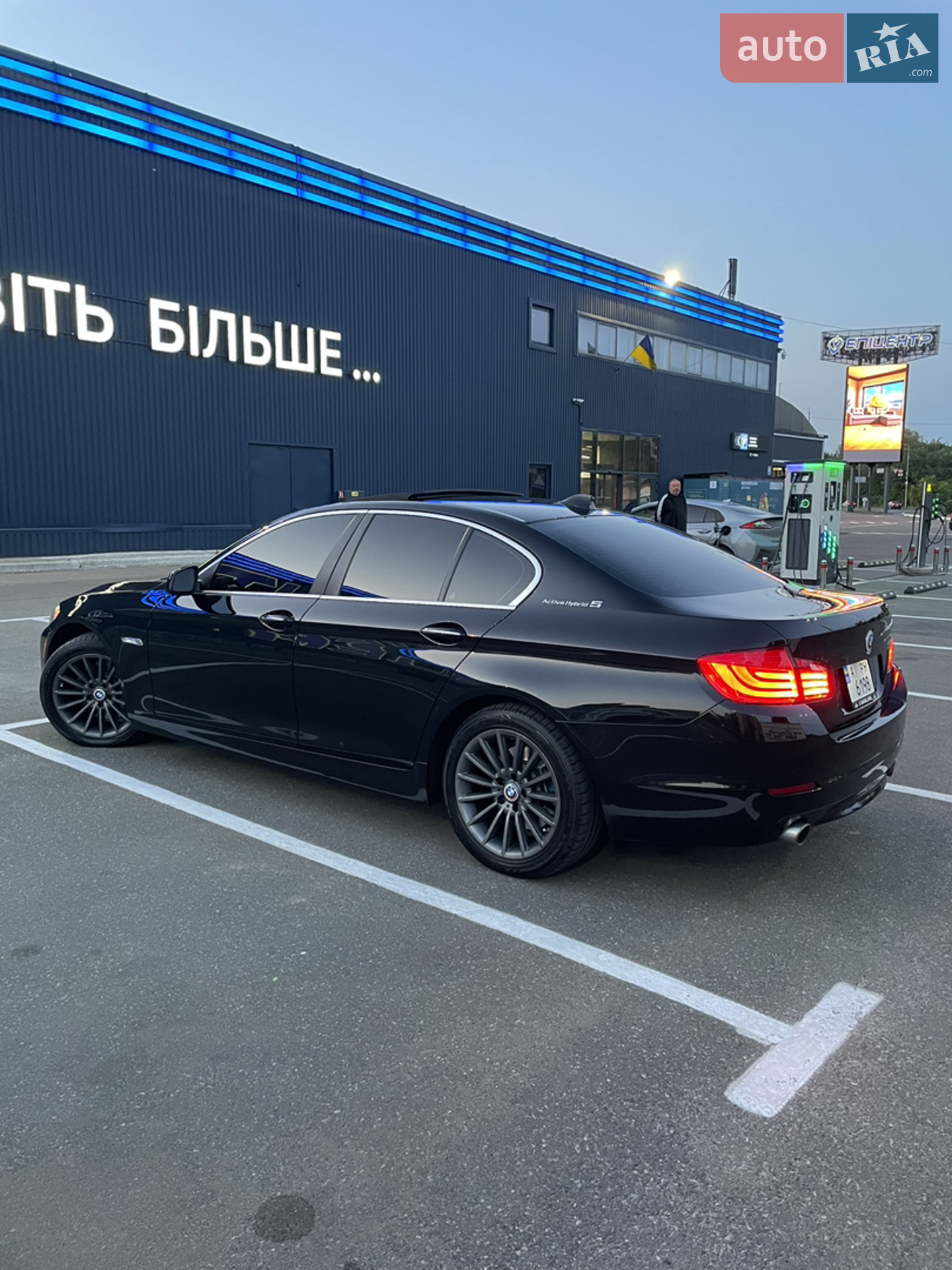 2012 BMW 5er - мініатюра 23