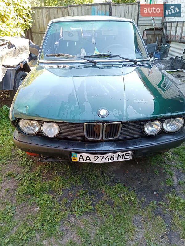Седан BMW 5 Series 1984 в Корюковке