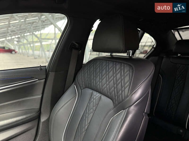 Седан BMW 5 Series 2016 в Львове фото 25 Седан BMW 5 Series 2016 в Львове