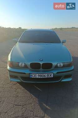 Седан BMW 5 Series 2000 в Бару