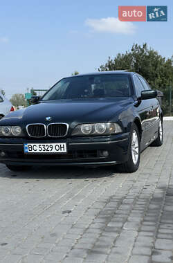 Седан BMW 5 Series 2002 в Львові