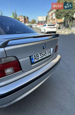 Седан BMW 5 Series 2000 в 
