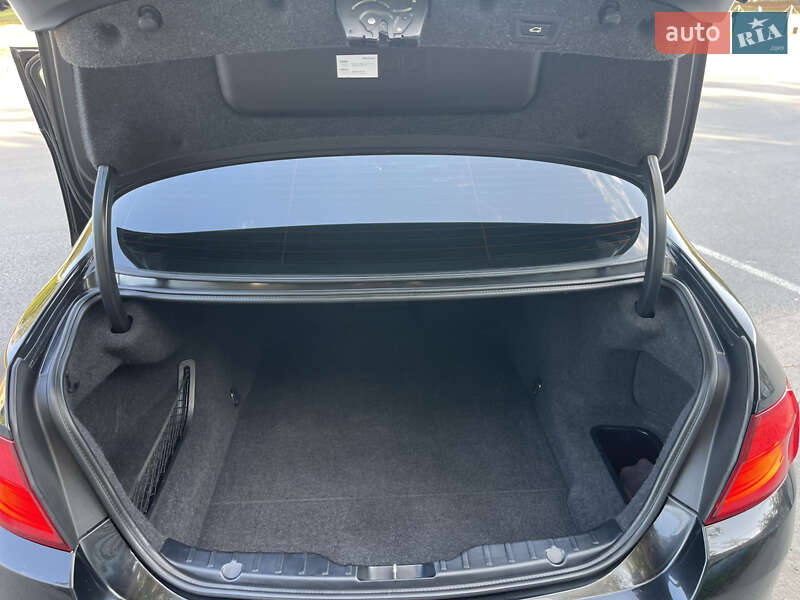 Седан BMW 5 Series 2011 в Луцке фото 12 Седан BMW 5 Series 2011 в Луцке