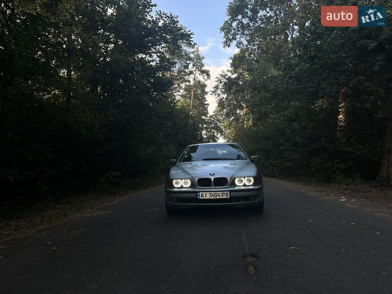 BMW 5 Series 1998