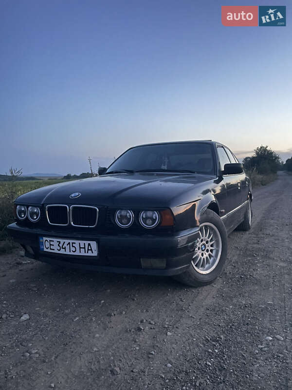 Седан BMW 5 Series 1995 в Чернівцях