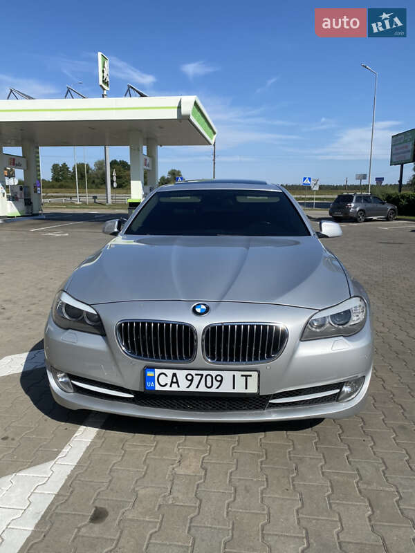 Седан BMW 5 Series 2012 в Корсунь-Шевченківському