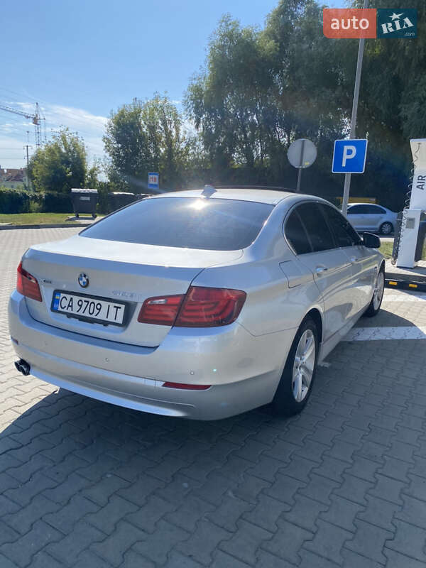 Седан BMW 5 Series 2012 в Корсунь-Шевченківському