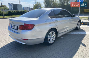 Седан BMW 5 Series 2012 в 