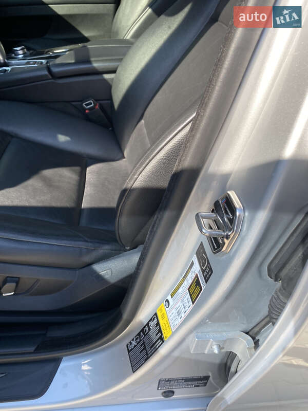 Седан BMW 5 Series 2012 в Корсунь-Шевченківському