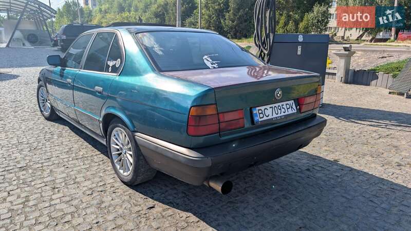 Седан BMW 5 Series 1990 в Львове