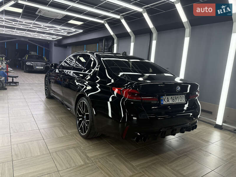 Седан BMW 5 Series 2019 в Киеве