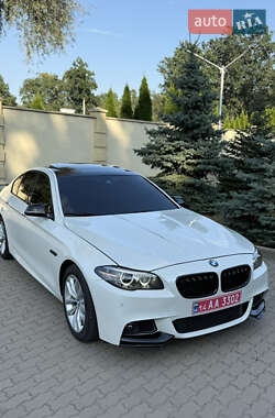 Седан BMW 5 Series 2016 в Шептицькому