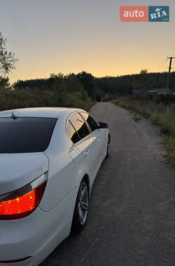 Седан BMW 5 Series 2004 в  фото 5 Седан BMW 5 Series 2004 в