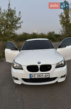 Седан BMW 5 Series 2004 в  фото 9 Седан BMW 5 Series 2004 в
