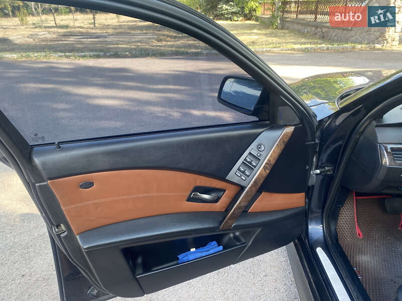 Седан BMW 5 Series 2004 в Великой Александровке фото 17 Седан BMW 5 Series 2004 в Великой Александровке