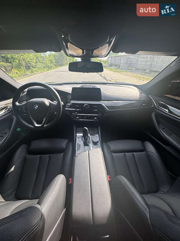 Седан BMW 5 Series 2018 в Киеве