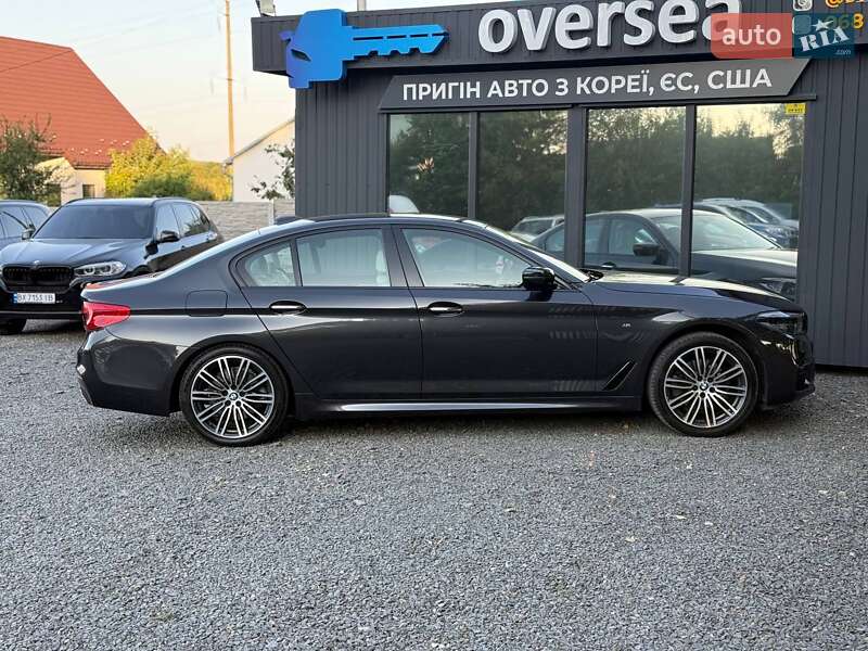 Седан BMW 5 Series 2017 в Хмельницком