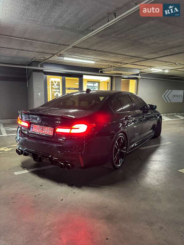 Седан BMW 5 Series 2019 в Львові