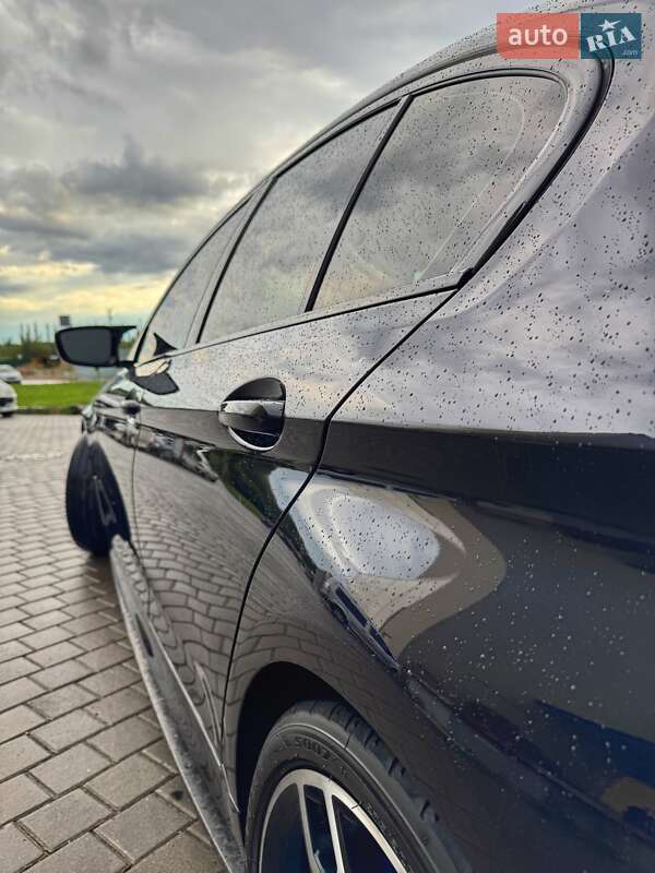 Седан BMW 5 Series 2019 в Львові