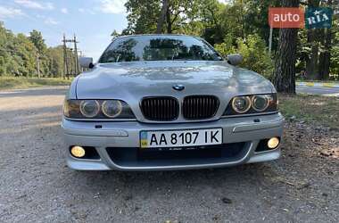 Седан BMW 5 Series 2000 в Киеве