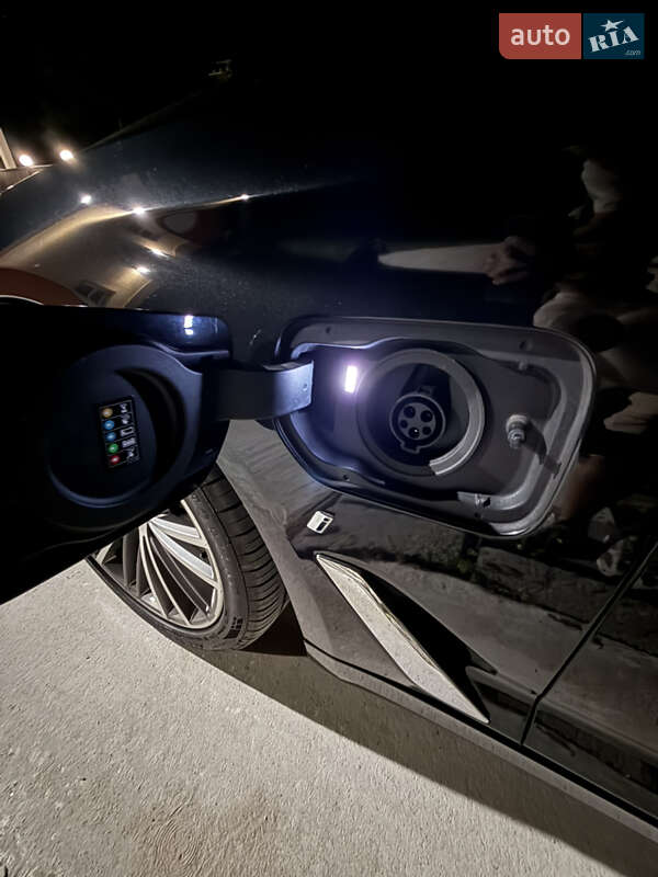 Седан BMW 5 Series 2018 в Києві фото 25 Седан BMW 5 Series 2018 в Києві