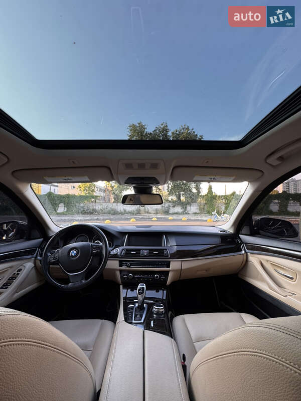 Седан BMW 5 Series 2015 в Києві