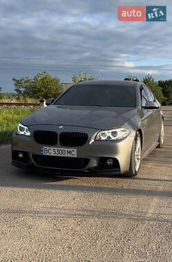 Седан BMW 5 Series 2015 в Самборі