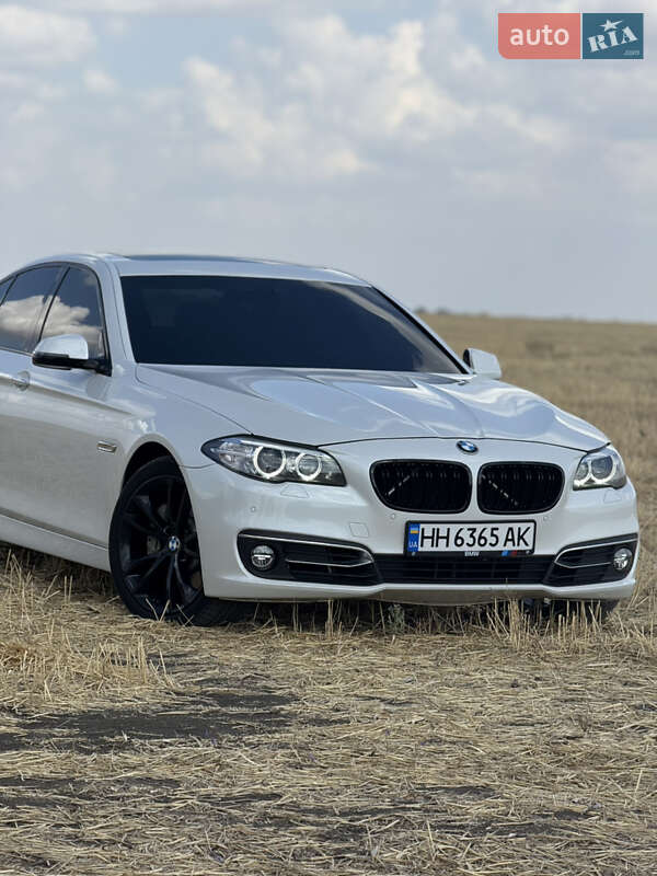 Седан BMW 5 Series 2016 в Балті