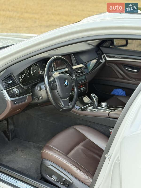 Седан BMW 5 Series 2016 в Балті