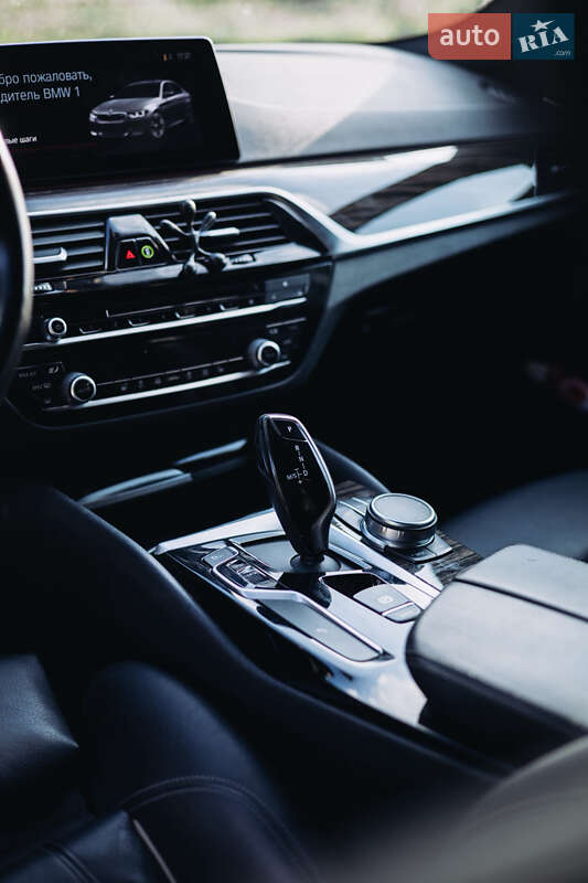 Седан BMW 5 Series 2019 в Вінниці фото 23 Седан BMW 5 Series 2019 в Вінниці
