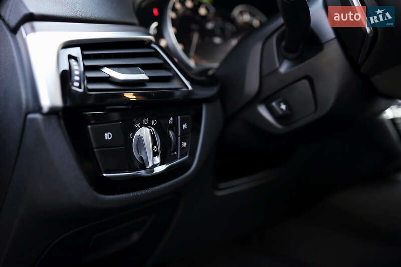 Седан BMW 5 Series 2017 в Ивано-Франковске фото 20 Седан BMW 5 Series 2017 в Ивано-Франковске