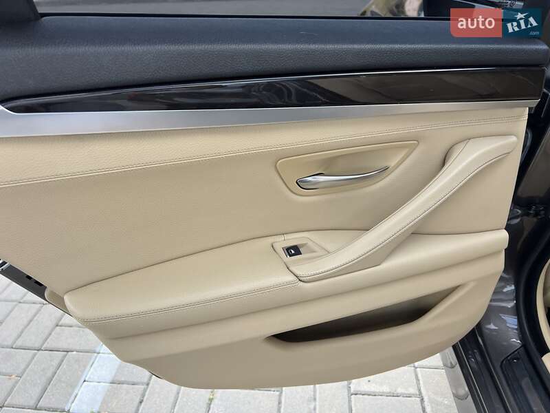 Седан BMW 5 Series 2012 в Києві