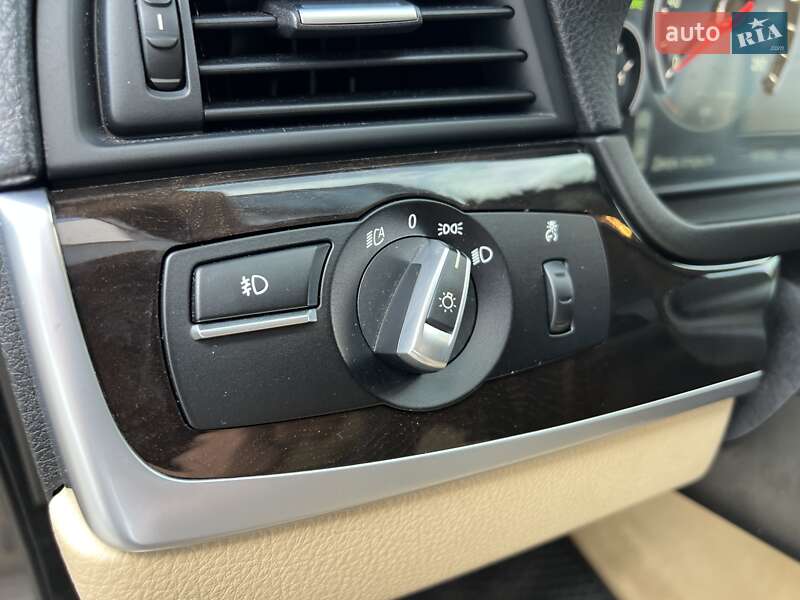 Седан BMW 5 Series 2012 в Києві